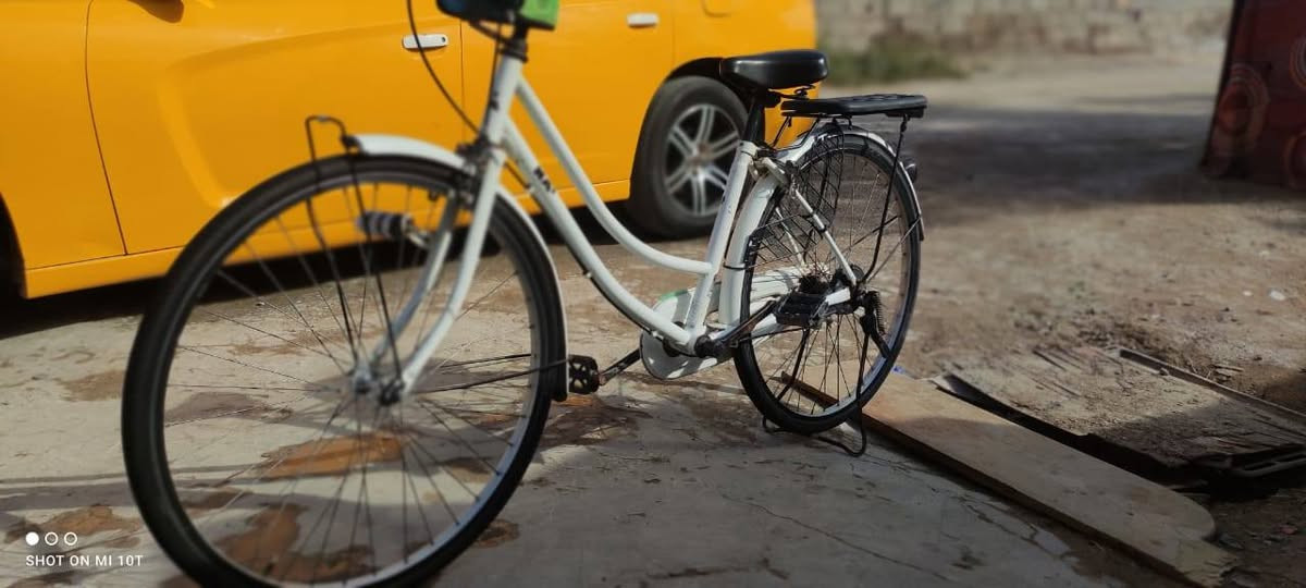 باسكل ياباني نضيف كلشش 

مديل 2016 مختمم 

ما مصبوغ اصلي  مكاني الشطره حي الزهور 

سعره مناسبب 

المو شراي لا يراسل


**إذا كنت صاحب هذا الإعلان وتريد حذفه لأي سبب، رجاءا أرسل رسالة إلى الدعم الفني**