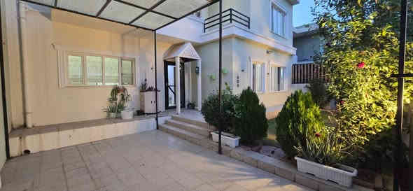 منزل للايجار في مجمع اتلانتك أمريكي 
200م   مؤثث كامل   
4 نووم   
للإستفسار يرجي الاتصال بنا 
***********
***********
