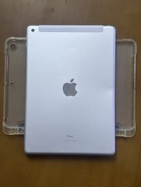 آيباد 9 ٣٢ • شاشته مكسورة • مقفل