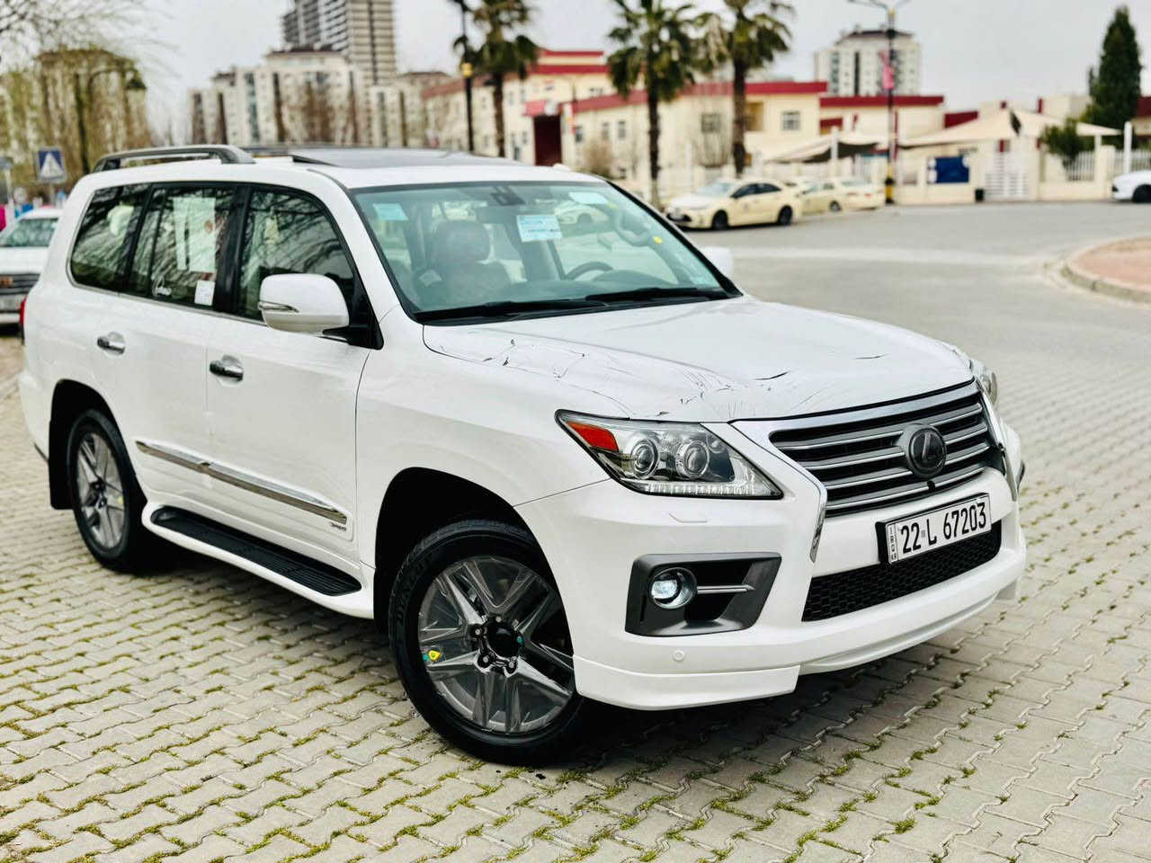 ليگزيز ( 2013 )  (بريم)   LX_570

🔷داخل ( مشمشي )  +  
🔷ماشيه ( ١٤٥ ) الف كيلو حقيقي
🔷سياره بريمي اصليه
🔷محرك _(5700)-(v8)

▫️سيارة حيل حلوه و نظيفه 
🔹بيها ( بنيد مصبوغ و شويه بتكمه جهة سايق )

فول فول مواصفات◽️
بصمه ، الانزيلاق ، شغال ، كشن جلد و هيتر
راس ديفيدي ، كاميرات ,ثلاجه , زينون ، جلد جاف تدفئيه شفط ، التبريد خزينه ،نظام ايكو ،سبورت ، حساسيه الديك الموخره ،مرايات ، الفتحه ، باب خلفي جك ، رادار امامي .....)

◽️محرك كير  بشرط مامفتوح
سياره حيل نظيفه 
بسميً السنويه بشرط تحويل و خرامه
سياره مابيها دينار مصرف كامل من كل نواحي

◽️نظافه ١٠٠٪؜ كامل سيرفس بدون نقص و بدون مصرف سياره اي نقص مابيها 
4 أيطارات جديدة تحتها 
تاير و ويل بيلادي شريكه 
حتا تاير (DUNLOP ) أصليه

نفسي يوم /تحويل و كاله حاظر
مكان / داخل سليمانيه🌆

◽️سعر _337$🔐 قفل🔥
◽️موبايل /*********** /// ***********📲 السليمانية, العراق
