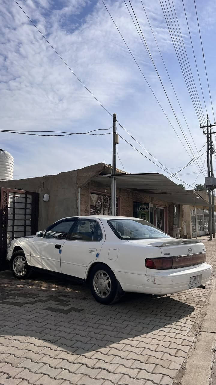 السلام عليكم للبيع
كامري 1992 خليجي XLE فول مواصفات
محرك V6 3000
تدفئه تبريد كلو شغال
مازدات جدد مع منضومه زنون عالي ناصي 
بك لايتات كلو شغال 
عليه تخم تاير جديد 
داخله نضيف  مابيه اي نقص
رقم بغداد مشروع وطني شرط التحويل 
السياره تريد باور تعبان ودرايم شفتات 
سعر 53 وبيه مجال شي بسيط 
للأستفسار ***********

