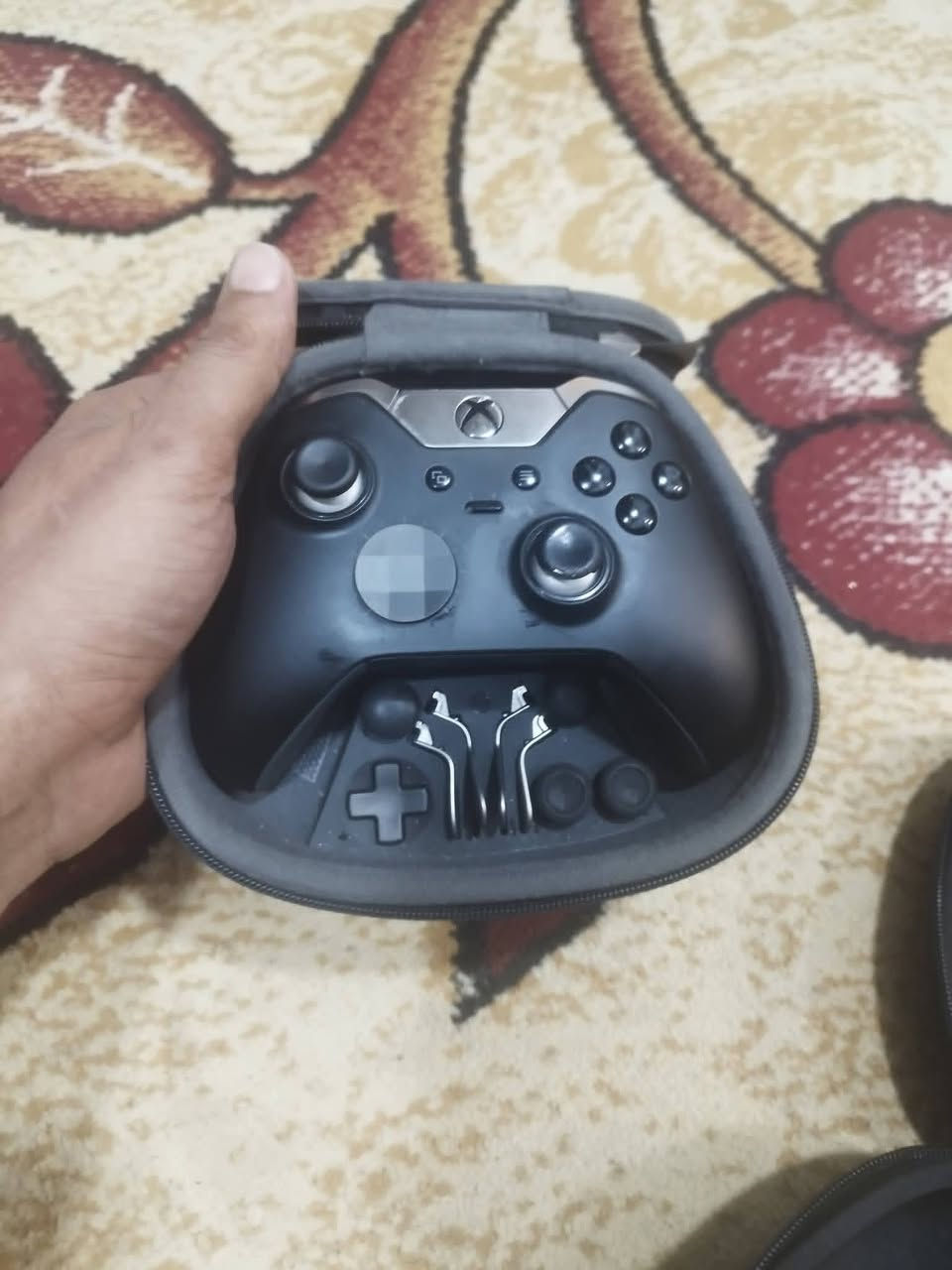 جوستكات اكس بوك  كلما وسعرها
يليت 2 لون ابيض  ب100مع كامل ملحقات
يليت 1 باندل 100 مع كامل ملحقات
يليت 1 الاسوده  مع كامل ملحقات ب75
جوستك سريس اس 50


**إذا كنت صاحب هذا الإعلان وتريد حذفه لأي سبب، رجاءا أرسل رسالة إلى الدعم الفني**