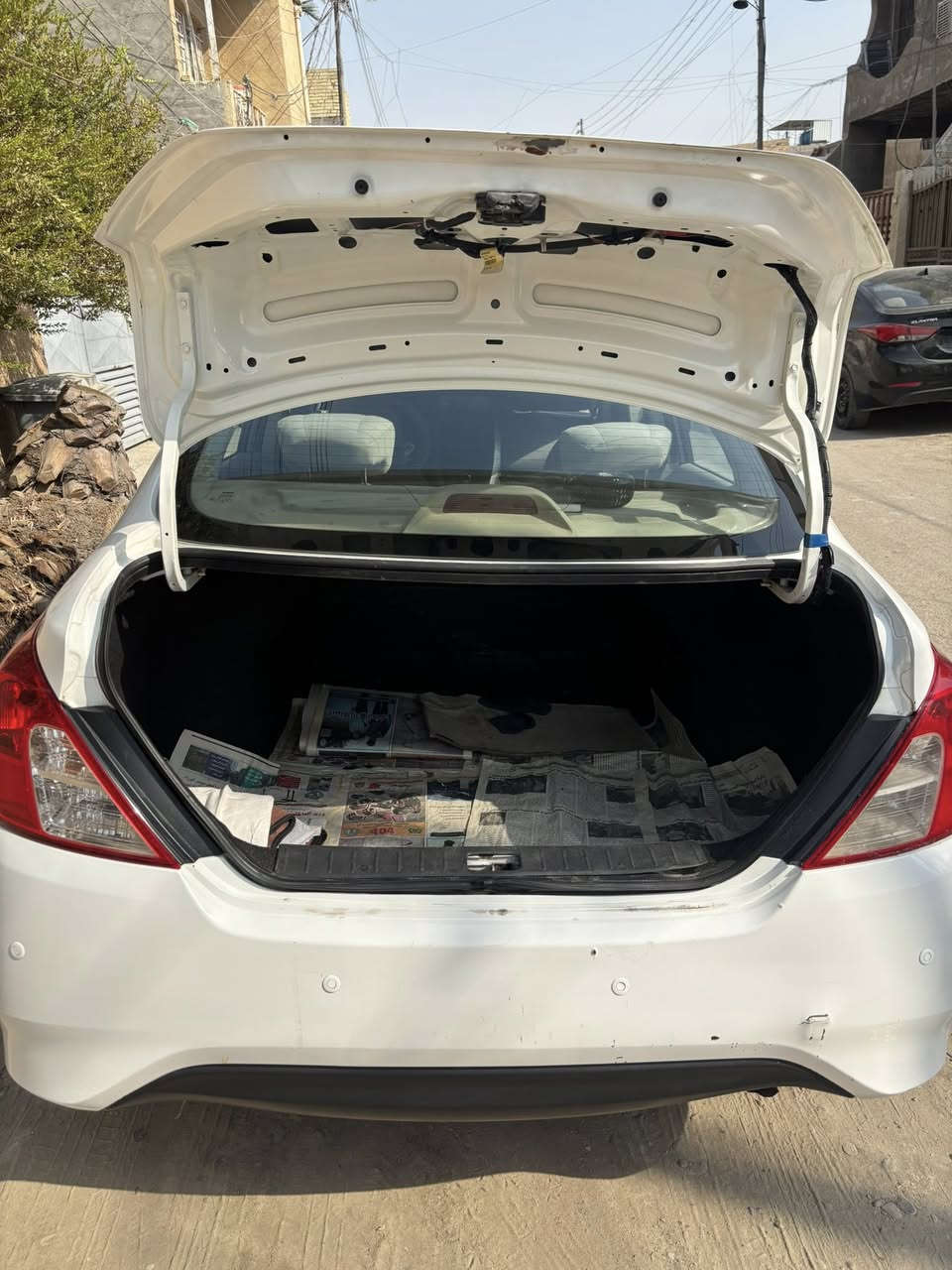 نيسان سني للبيع
موديل ٢٤ فول مواصفات 
تحكمات ستيرن دبل 
٤ جام كهرباء 
قطعتين تبريد 
اشاير بالمري
شاشه كار بلي  
ماشيه 75000 الف 
السياره بيها طخه بالجنطه كلش بسيطه  
مكفوله من الصبغ والتبديل 
رقم أربيل تحويل ثاني يوم 
 
السياره بعدها عله وضع الشركة وكلشي ممبدل بيها  

مكاني البياع الشرطة الخامسة 
رقمي *********** 
السعر 120$ وبيها مجال
