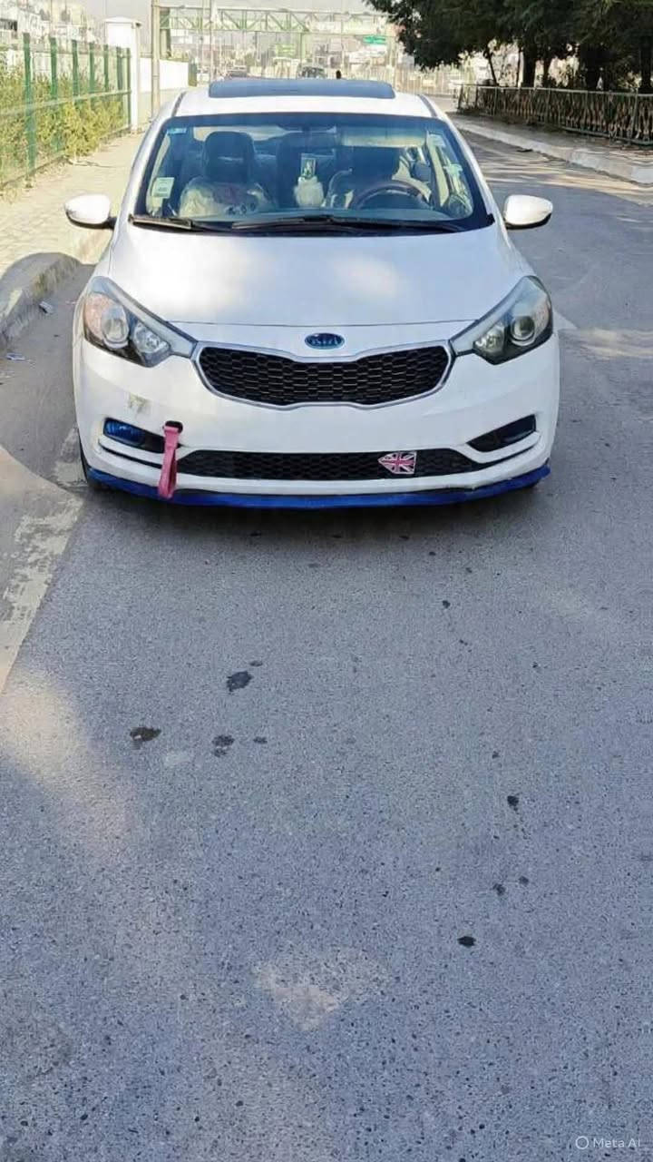 السلام عليكم
سيراتو 2014 خليجي
فول عدا البصمة مكفولة والسونار بالصور رقم ديالى دولي مكينة 1600 مكفولة هية والكير
  مكاني ديالى بعقوبة تقاطع القدس ماشية 114 كيلومتر
 السعر ١٢٣
للاتصال     ***********
                ***********
