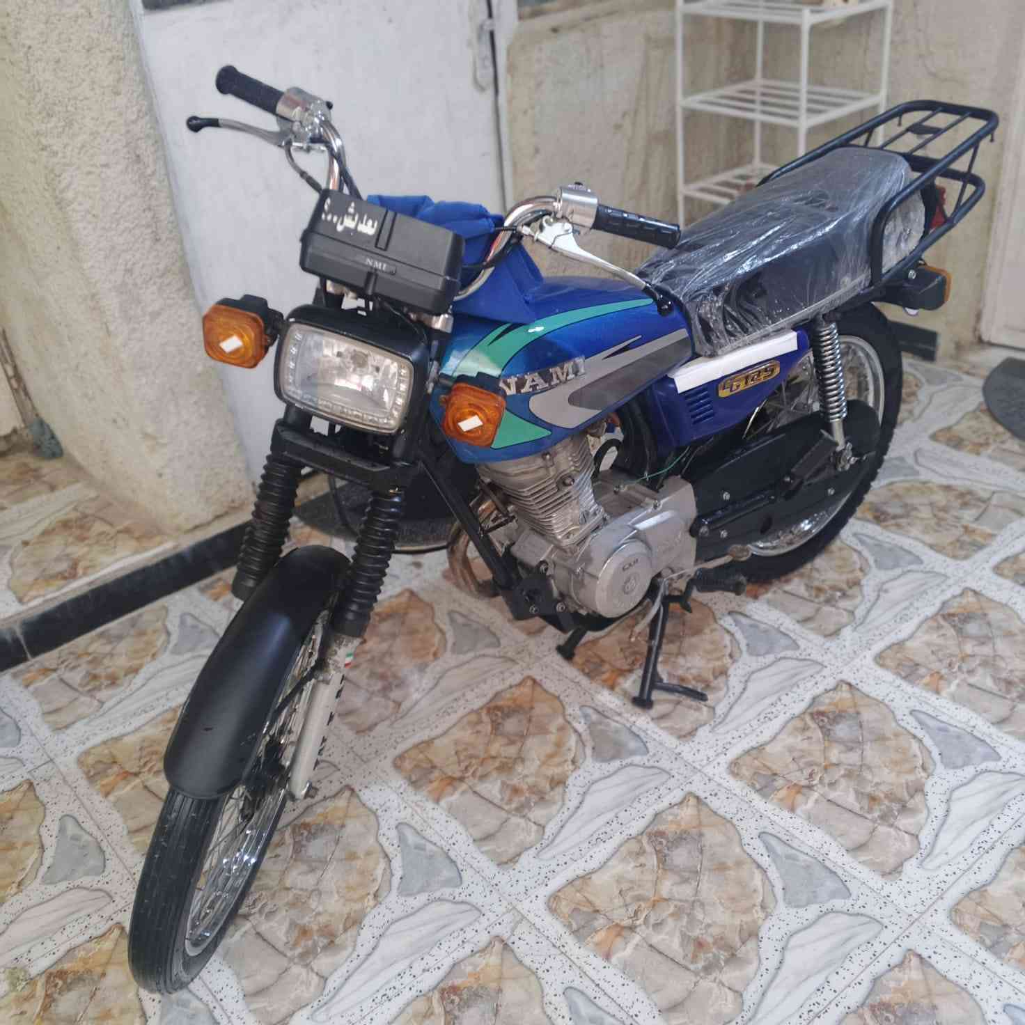 15 معمرة جديد
شاصي مصبوغ
والبقيه كلهن جدد
دراجه مثل ما تشوفون
نقصهة اشارة تك 
وهورن
وبريك امامي
واير عداد
ولاستيك ولف
600 بيهة مجال اوراق اصولي
***********
