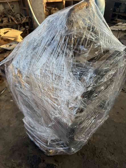 كير كريدر كوماتسو حجم ٦٠٥للبيع شرط الشغل ***********
