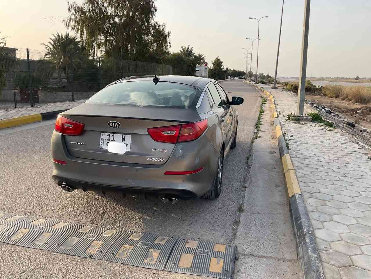 كيا اوبتما ٢٠١٤ شكل ٢٠١٥
كيا اوبتما ٢٠١٤
 وارد أمريكي 
محرك 2400 gdi
فئة ex فول مواصفات
فتحة بانوراما 
حساسات خلفية وكاميرا خلفيه
حساس النقطة العمياء
تدفئه وتبريد للكشنات الأمامية 
تدفئه كشنات خلفية
تدفئة مقود
تبريد قطعتين شغال
كشنات أمامية كهربائية مع ذاكرتين لكشن السايق.
مرايات شفط.
مثبت سرعة.
تخم ويل كب جديد
تخم تايرات جديد نوعية جيدة
حادثها جنطة
جاملغ امامي ايمن مبدل
سنوية جديدة وهزة جديدة
موبايل ***********
السعر ١٢٤
