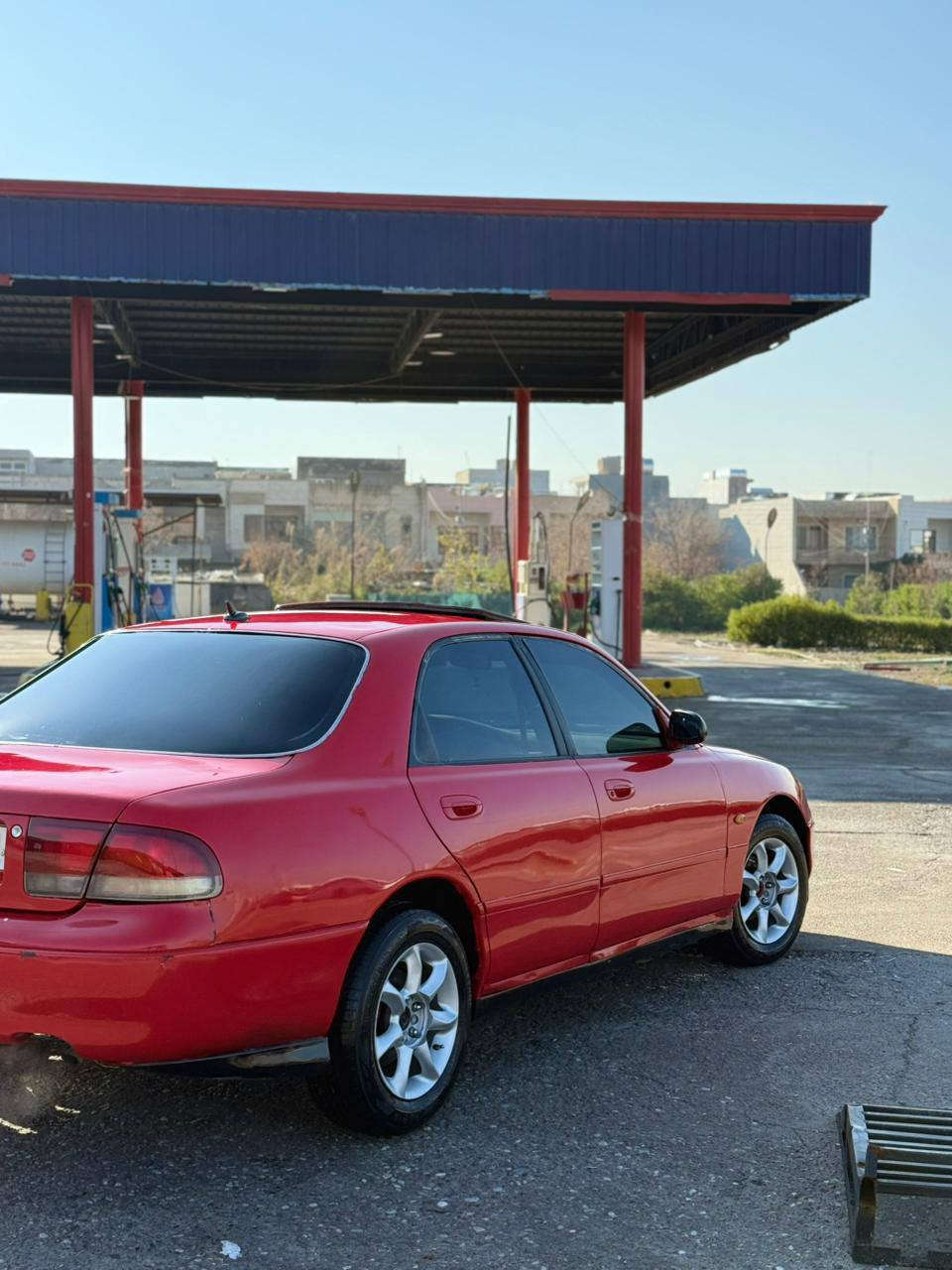 mazda 626 
‎           ( سعری : 55 وەرەقە مەجالەکی کەم )
‎مەزدا فاسولیا 
‎مۆدیل : 1992 
‎ڕەقەم سەنەوی نوێیە 
‎تەقەو ڕەقە بەشەرت 
‎گێرو مەکینە بەشەرت 
‎پەمپ عامە لۆ جوانی 
‎جەمپەکی خەفیفی پێشی هەیە 
‎ڕەقەم تەلەفۆن : ***********
‎
‎ أربيل, العراق
