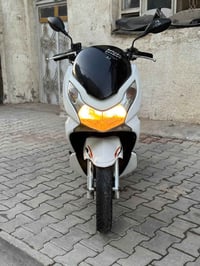للبيع دراجه pcxجيل الاول  دراجة  ماخذها رمبه الدراجه وأعلى ايدي ياباني...