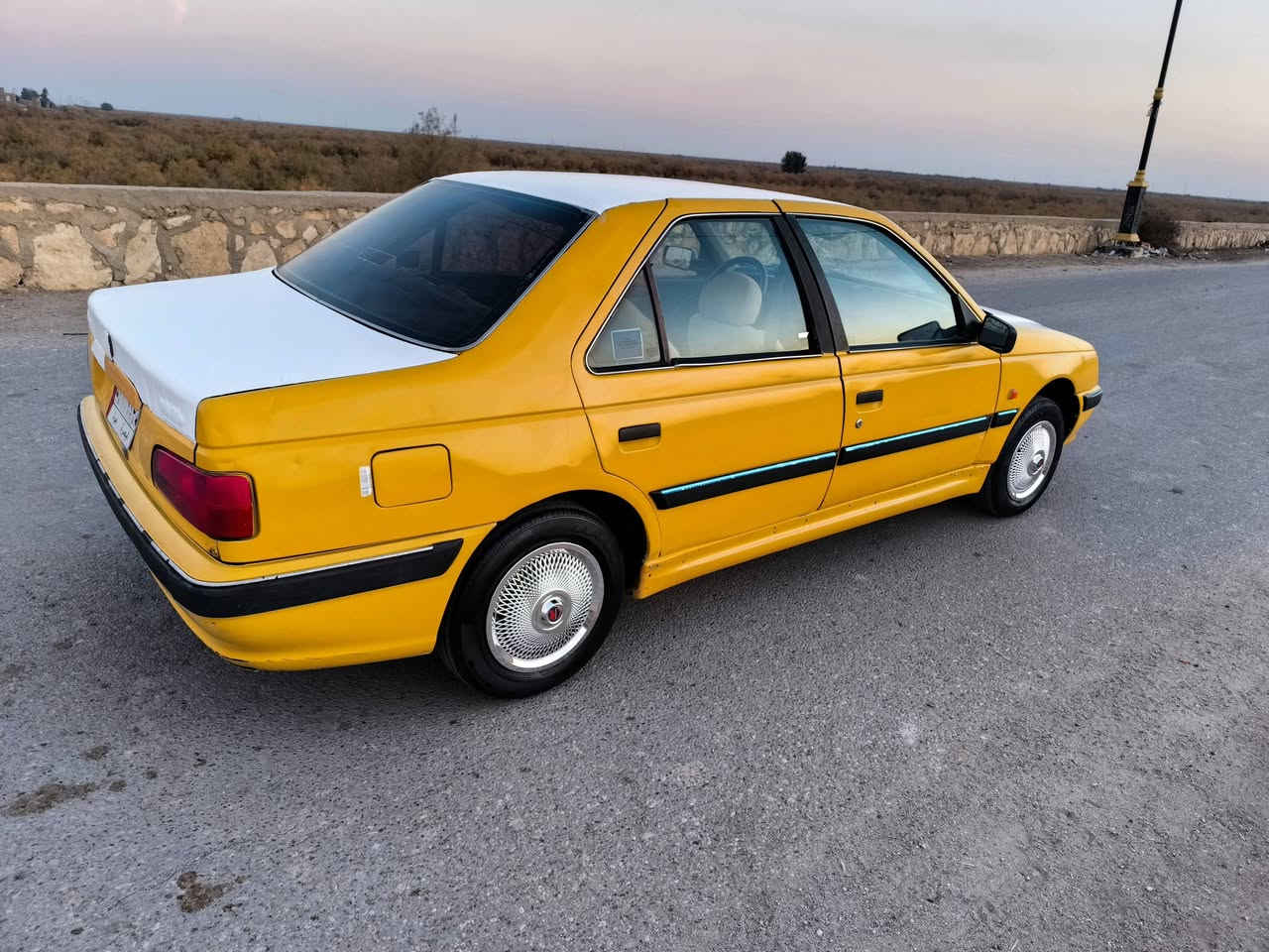 السلام عليكم ورحمة الله وبركاته
بيجو بارص ٢٠١٣ رقم بصرة الماني
راعيها الشرعي بالبصرة التنومة تحويل ثاني يوم
مكينة وگير وحدادة شرط خير من الله
سنويتها منتهية بـ٢٠١٨شهر الثامن
السيارة كفالة من العيب الشرعي
سعرها ٢٩ ورقه تاخذ صافي هيئة وغرامات
سعرها ٢٧ ورقه ابيع بدون هيئة وغرامات 
وبيها مجال للشراي مكان السيارة ذي قار الجبايش
مصور السيارة مقطع فيديو راسل واتساب ادزه الك
ملاحضه انه مكلف بالنشر اتواصل ع الرقم او واتساب
‏‪0788 265 0136‬‏
