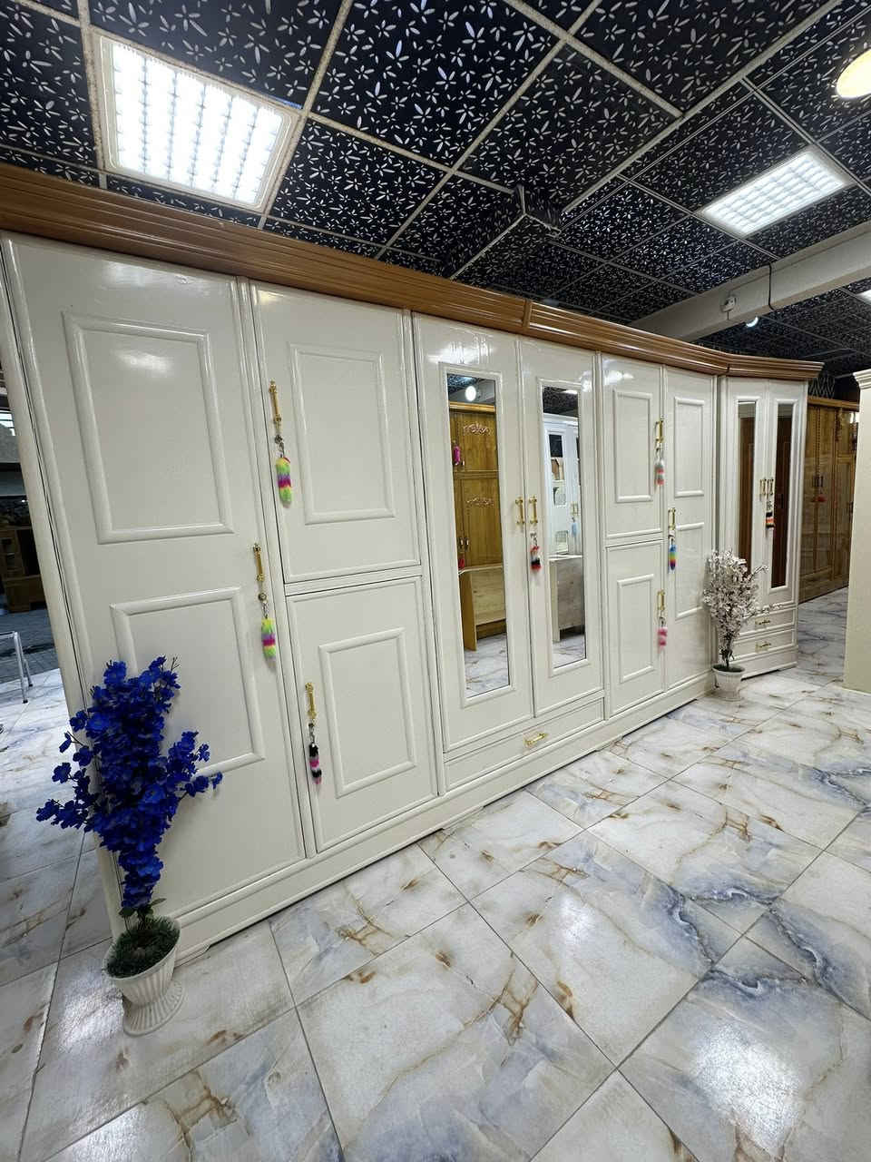 غرفه نجاره عراقيه 
6بيبان ملحق 
تزكام
واتساب ***********
معمل ومعرض علي الفهداوي 
سعر مليون ٤٠٠
