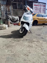 دراجه سكنس نثيه للبيع دراجه تخبل مكينتها ناعمه شلعه ومعدل تخبل نضيفها ...