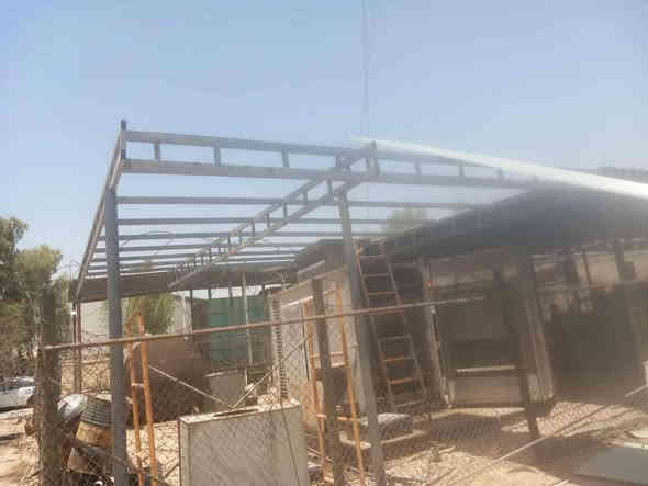 سلام عليكم حداد حداده عامه لعمل السقائف الكيسبان وغيرها والكرفانات والمحجر مكاني نجف. خاص مفتوح رقم ***********
