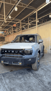 يهديكم معرض محمد شمس 
اطيب تحياتها وتود اعلامكم عن توفير

جيتور T2 2025 لون سمني ولون أبيض متوفر 
بسعر 🔥🔥42500.000🔥🔥 مرقم سنويه بسم المشتري 
السياره خاضعه لضمان 10 سنوات او مليون كيلو يعني بالك مرتاح ويانه ♥️♥️

السعر شامل اللوحات المرويه 
بسعر خاص وحصري 

اليكم التفاصيل الآتية 

☑️ خليجي 
☑️ زيرو 
☑️ موديل 2025
☑️ حجم المحرك 2.0L TURBO
☑️ مرتبط بناقل حركة أوتوماتيك
☑️ يبلغ عزم الدوران 390 نيوتن / متر 
☑️ بقوة 251 حصان 
☑️ مفتاح التشغيل بصمة 
☑️ تشغيل عن بعد 
☑️ بانوراما 
☑️ دفع رباعي  
☑️ اريل نفكيتر 
☑️حساسات أمامية 
☑️حساسات خلفية 
☑️لايت زينون + LED 
☑️ كشافات 
☑️ بك لايت LED 
☑️ دخول بصمة ذكي 
☑️ حجم الاطار 255/55R20
☑️ ويل كب 20
☑️ 4 دسك
☑️ حساسات ضغط الاطارات 
☑️ اشارة في المرايا الجانبية 
☑️ المرايا قابلة للطي كهرباء 
☑️ ماسحة خلفية 
☑️عدد AIR BAG 6
☑️ سايد بريك كهرباء 
☑️ ا ABS 
☑️ دشبول شاشة ديجيتال 
☑️ شاشة Apple Car play 
☑️ كاميرا دوارة 
☑️ 4 كاميرات 360°
☑️الانارة الداخلية LED 
☑️ مقود جلد حياكة  
☑️ مثبت السرعة Cruise 
☑️ رادار 
☑️ تحديد المسار
☑️ المودات والاوامر الصوتية 
☑️ ا Bluetooth / T YPCE 
☑️شاحن هاتف Wireless 
☑️مخرج منفذ الطاقة 
☑️فحص نظام السيارة 
☑️تتسع المقصورة ل 5 ركاب
☑️المقاعد جلد
☑️حركة المقاعد الأمامية كهرباء 
☑️مثبت مقعد الاطفال ISOFIX 
☑️ تبريد شاشة لمس مناخين منفصلين 
☑️ قطعتين تبريد 
☑️ أوضاع القيادة Drive Mode 
☑️ أوتو هولد Auto Hold 
☑️ نظام مانع الانزلاق 
☑️ نظام نزول المنحدرات 
☑️حاملات الأكواب 
☑️ تطعيم الدواخل ألمنيوم 

أبعاد ومقاسات السيارة
الطول   478  cm     
العرض  201  cm
الارتفاع  188  cm
اوقات الدوام جميع ايام الاسبوع 
‏‎من ال12 صباحـاً الى الـ 12مساءً 

‏‎للاستفسار يرجى الاتصال على الارقام الاتية ☎️:
‏‎للاستفسار  ***********
‏‎للاستفسار ***********
‏‎للاستفسار ‭***********
للاستفسار ***********
للاستفسار ***********
‏‎بغداد الكريعات شارع المعارض🚙🚙
‏‎متوفر🟥بيع🟥شراء🟥مراوس🚦⭐️

‏‎ولاتنسى اذا حبيت تستبدل سيارتك القديمه معرض توفر الاستبدال بين القديم والجديد بنظام المراوس وبخدمتكم 🚗🔛🚙

#كورولا #كوروله #كورولة #كورله #كورلة #تويوتا #كامري #هايلوكس #لاندكروز #كيا #سورنتو #سبورتج #توسان #النترا #سني
