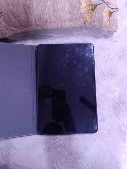 ايباد شاومي باد 6 مستعمل  تكدر تستخدمة للدراسة واللعب  تكدر تستعمل وياه:
1- قلم 
2-كيبورد 
مواصفاتة :
ذاكرتة 256 
ذاكرة عشوائية 8
معالج سناب دراكون 870 
سعر البيع 300 الف
رقم التليفون ***********
الموقع :بغداد - الحبيبية - قرب حسينية شمر
