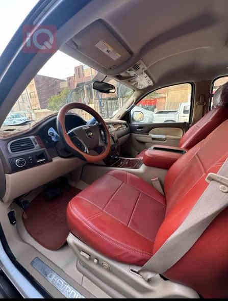 تاهو 2011 LTZ الون ابيض وارد كندي كلين حادثه خفيف  موضح بالسونار// للبيع او مراوس
رقم بغداد انگليزي  بسمي سنويه لغاية 27

فول مواصفات عدى الفتحه مواصفاته بالصور مايحتاج اذكره

سياره مال بيت ماشيه 180 الف

كير محرك تبريد صدر امامي خلفي تخم
 تاير خير من الله 
تشغيل عن بعد
دفع خلفي مو رباعي
منظومة زينون
تحكم ستيرن
مقاعد جلد كهربائي
تحكم وخزن بالمقاعد + تدفئه تبريد
بعد هواي مواصفات

ملاحظة 
باتري صار اسبوع من شديت

السعر 220 بيه مجال قليل 

مكان السياره بغداد البلديات شارع المصرف ***********
