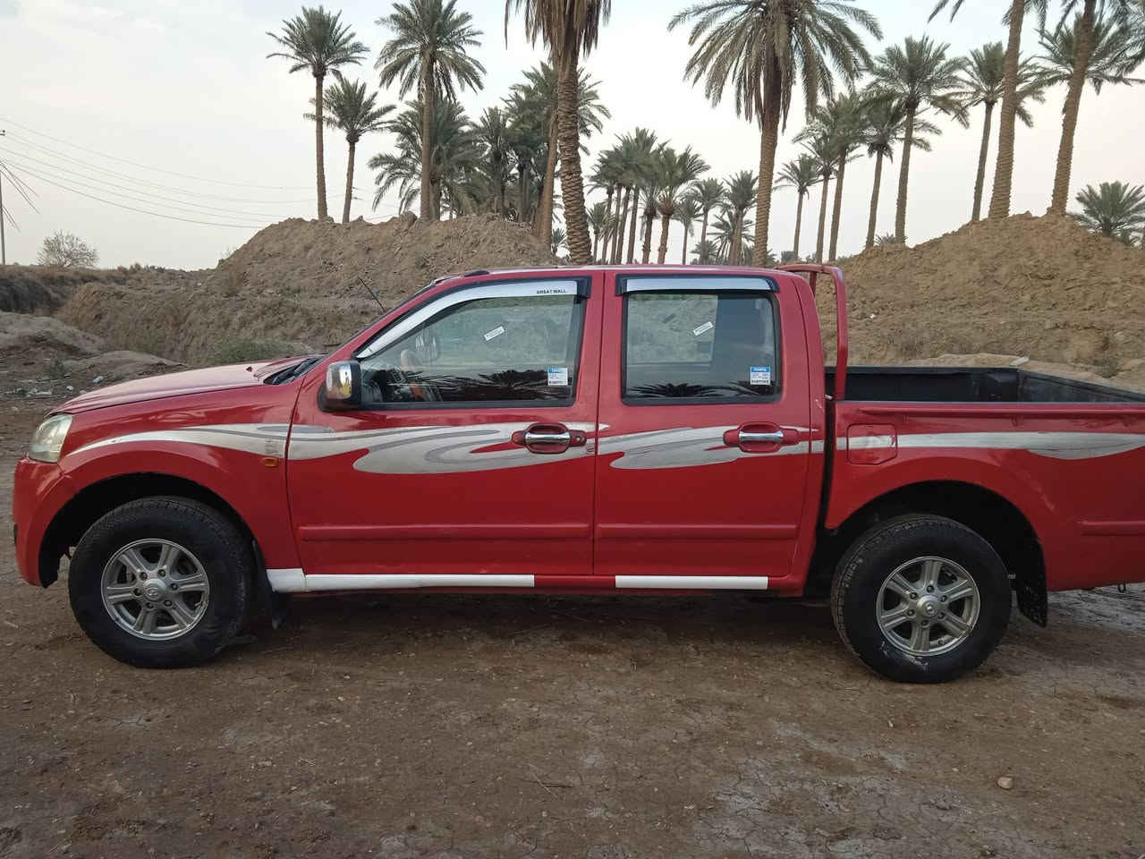 للبيع كريت ويل موديل 2012 رقم بابل انكليزي مكفوله من الضربه والتبديل تبريد ثلج تدفئة نار دوشمه جديده سنتر لك شغال كهربائيات كله شغاله السعر ب 68 وبيه مجال للاتصال ***********
