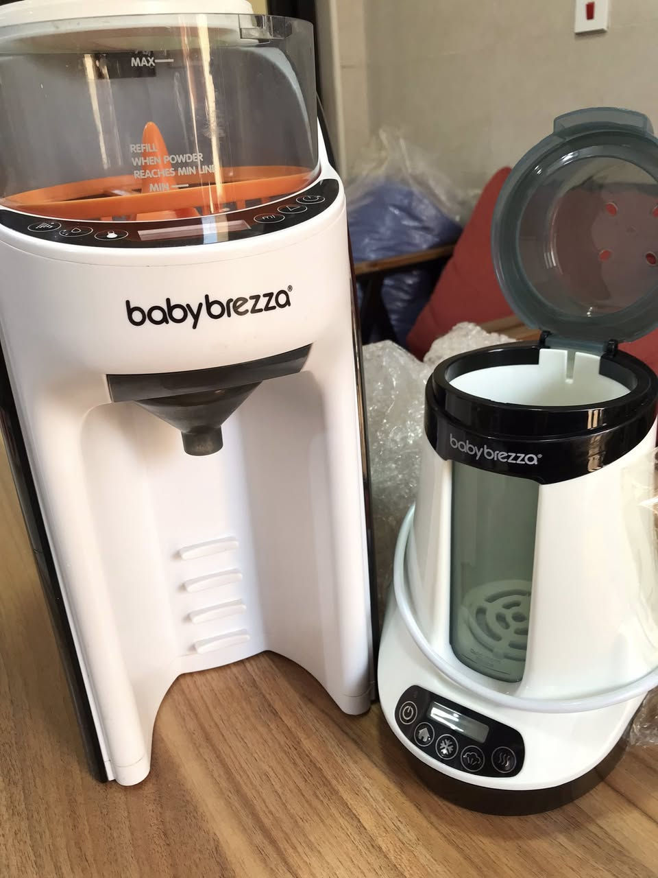 محضرة حليب بيبي بريزا مع مع ضماااااان من وكالة موجود وصل الشراء ضمان اي خلل عدكم تراسلهم

دفاية حليب مسخن ماء دفاية ممممه بيبي بريزا
السعر القطعتين 400 
هو بس جهاز حليب سعرها 469 بالموقع👍✅


**إذا كنت صاحب هذا الإعلان وتريد حذفه لأي سبب، رجاءا أرسل رسالة إلى الدعم الفني**