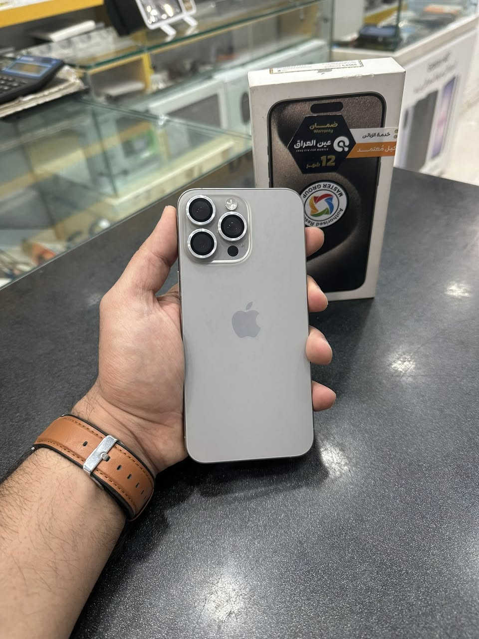 🔺مرحبا شباب ايفون 15 برو ماكس 256
➖ملحقاتة كاملة
➖صحة البطارية 87🔋
🔴بي نقطه اسفل الشاشة موضحة بالصور
➖رايدة ب750قفل
➖للاستفسار متواجد واتساب فقط ☎️
***********
