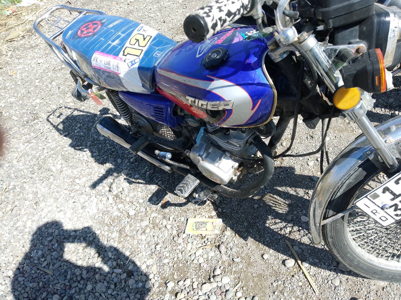 العنوان موصل حي السومر الماطور بمكاتبه واذا عندك عارض سياره سايبه 