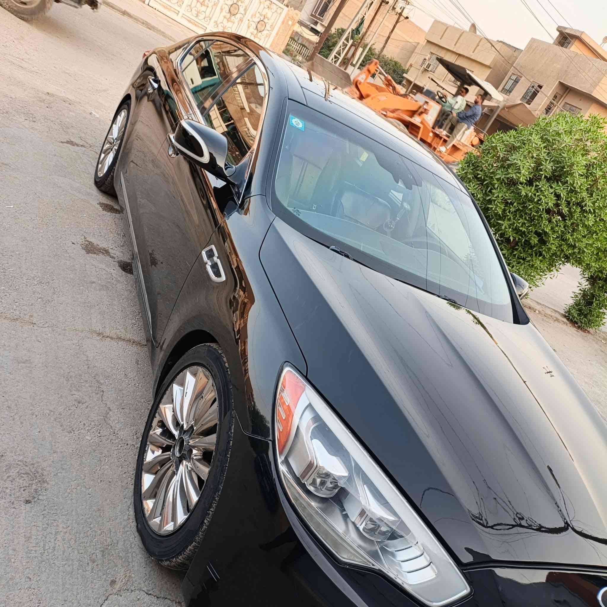 وارد أمريكي بدون تبديل تصليح نفسهن
صبغ بنيد وجاملغ ودعاميات وباب الصدر

مري شفط

حساس امامي و خلفي

كأمره خلفيه

بصمات ب الأبواب والصندوق

تبريد قطعتين

اوتو بريك

للبيع كيا كورس VIP K900   

موديل 2015

محرك V8 5000GDI 

بانوراما

اشاير مري + مري قلابة + هيترات + رادارات 

لايتات عدسه 16 عدسة زنون + شمعة + بروجكترات لد + لد نهاري 

ويل كب 19 تو سايز ( يعني العجلات الخلفية اعرض من الامامية ) 

رادار امامي + توقف الي + رادارات جانبية + رادار خلفي 

كير  8 نمر 

هاند بريك بصمة + اوتو هولد

الستيرن (تدفئة + صاج + تحريك كهربائي)

حساسات امامي خلفي 

داخل جلد اسود

5 بردات كهرباء 

مقاعد امامي  كهرباء + تدفئة تبريد + مقاعد الخلفيه تدفئه + ميموري خزن وضعية المقعد 

ماوس امامي

اضائة ليزريه في الداخل لون احمر

اضائة داخل + خارج زنون 

شاشة اوديو + DVD + خارطة + شاشة اعطال 

سستم  نوعnixen سماعة 22

صندوق كهرباء غلق وفتح 

قيادة 3 وضعيات نورمال + اقتصادي + سبورت
مكان سياره بغداد
***********

سعر 150 وبيه مجال
