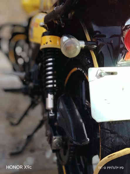 سلام عليكم  دراجه دايوان لاتي مديل 2023
مرقمه رقم واسط محرك 200 عليه لايت زنون اصلي  الدراجه بس سيبايه ملحومه ويرادله دوسات رجل والباقي كله مكفول السعر 2500 وبيه مجال للشراي للتواصل *********** مكاني بغداد حي النصر
