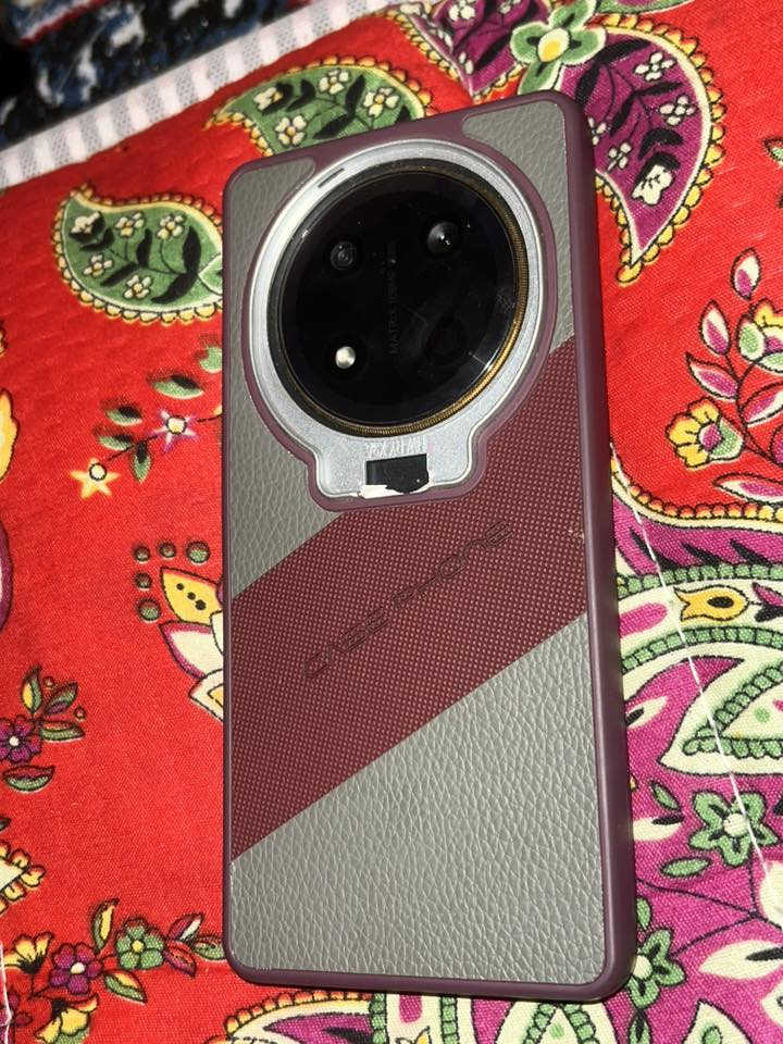 السلام عليكم..هونر x9c جديد كلش ونضيف ومامستعمله هواي جنت ضامه قبل شهر اشتريته . اريد اراوسه بايفون 12 برو ماكس  او 11 ….. *********** واتساب
