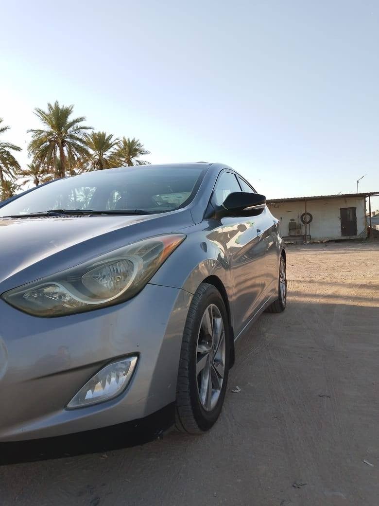 سلام عليكم النتره 2012 فول مواصفات بصمه تحكم ستيرن شاير بل مري سياره فول الحادث جاملغ الم السايق مبدل وبيهه باردات سياره صدل حداديه جديد المحرك 1800 دوش السعر 100 وبيهه مجال الطيبين  العنوان بغداد ابو غريب  رقم الهاتف ***********
