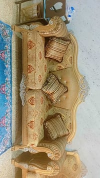 تخم مصري للبيع او مراوس 10 مقاعد نظيف عنوان شرطة الخامسة  رقم 07712336...