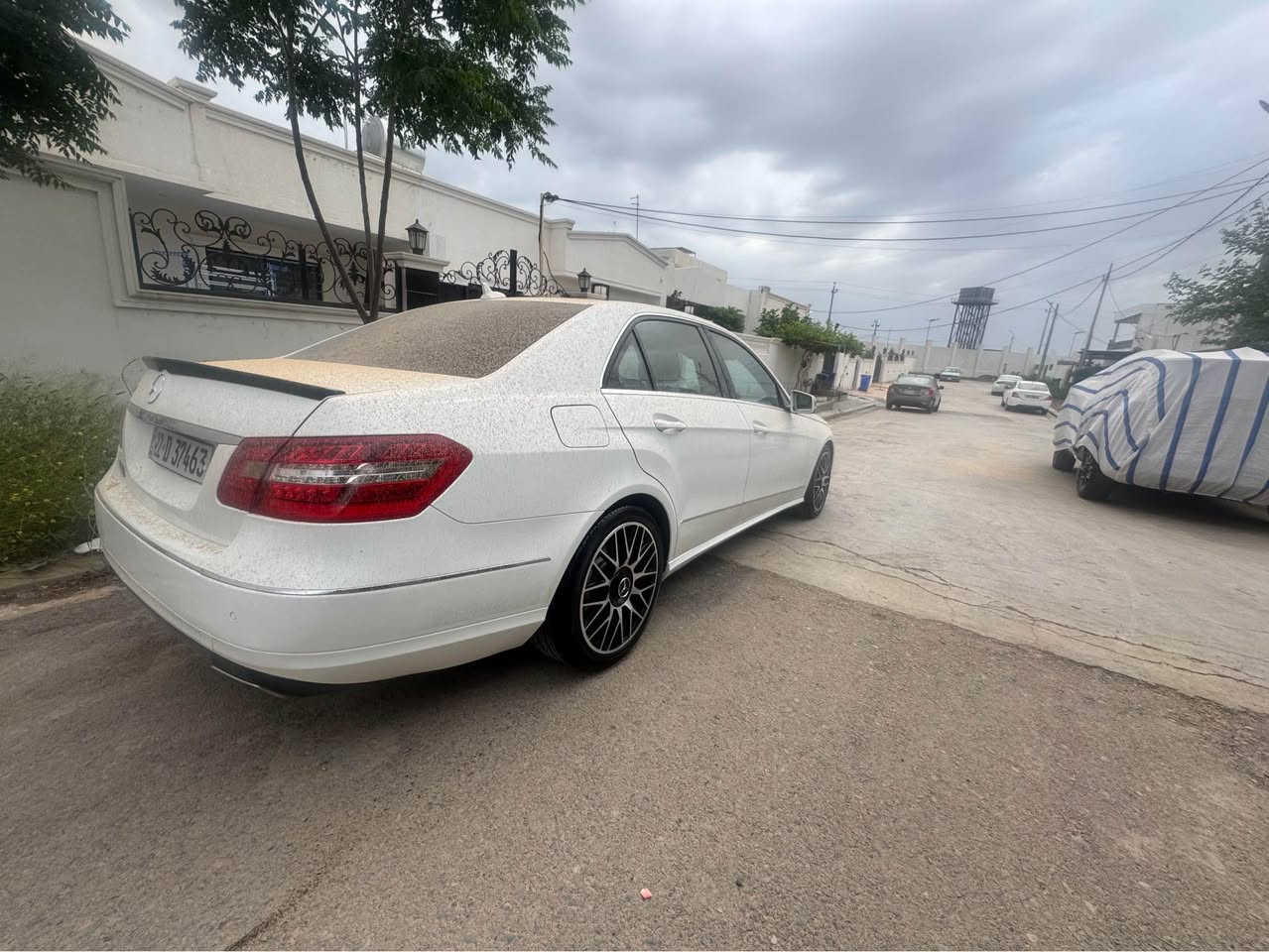 مارسیدس ای کلاس ٢٠١٢ سلاید و گێر لە سوکان٢٠٠ هەزار کم حقیقی رۆیشتوە ٣ یەم دەستە لەلای من وارد المانیە یەك بست سەر بۆنیت بۆیاغە شتی بەسەردا بەربوویتەوە لێدرانی نیە کوشین جلدە مواصفات Avantgarde تابڵێی خاوێن و بەرچاوە هەموو شتی نوێیە هیچ مەسرەفی نیە لەبەر پێویستی دەیفرۆشم ماڵی دوستە لەگەڵ ڕێزماندا أربيل, العراق


**إذا كنت صاحب هذا الإعلان وتريد حذفه لأي سبب، رجاءا أرسل رسالة إلى الدعم الفني**