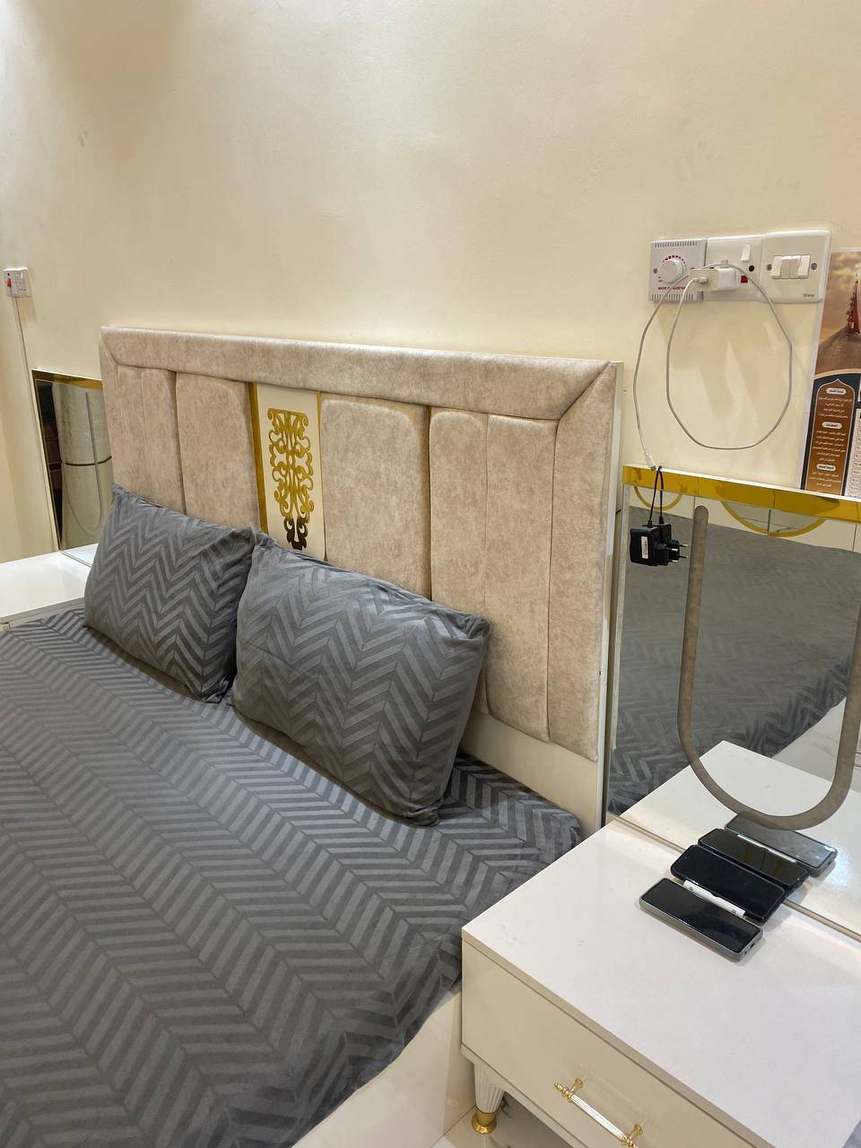 غرفه عرسان للبيع مكان بصره 10قطع الغرفه نضيفه


**إذا كنت صاحب هذا الإعلان وتريد حذفه لأي سبب، رجاءا أرسل رسالة إلى الدعم الفني**