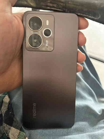 السلام عليكم 
ريلمي 14 5g 
ذاكرة 256 عشوائية 12 
استخدام اقل الشهرين واغراضه ممفتوحات
السعر 300 وبي مجال 
مكاني بغداد 
***********
