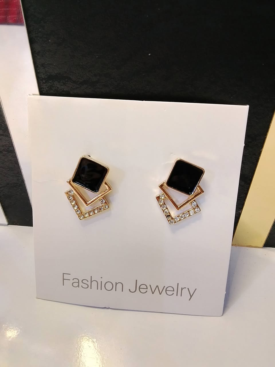 كل هذا الجمال بألف دينار بسسس والتوصيل متوفر بغداد وكل المحافظات للحجز خاص او واتساب ***********
