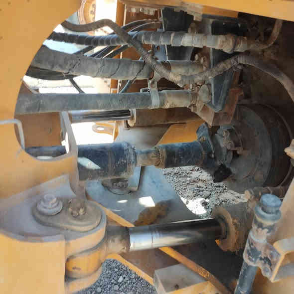 سلام عليكم 
شفل كاوسكي حجم ٨٥ موديل ٢٠١٣ عينه ليزريه
ارقام وسنويه بصره تحويل 
مكاني البصره /***********
