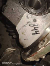 قطع غيار سيارات • للبيع