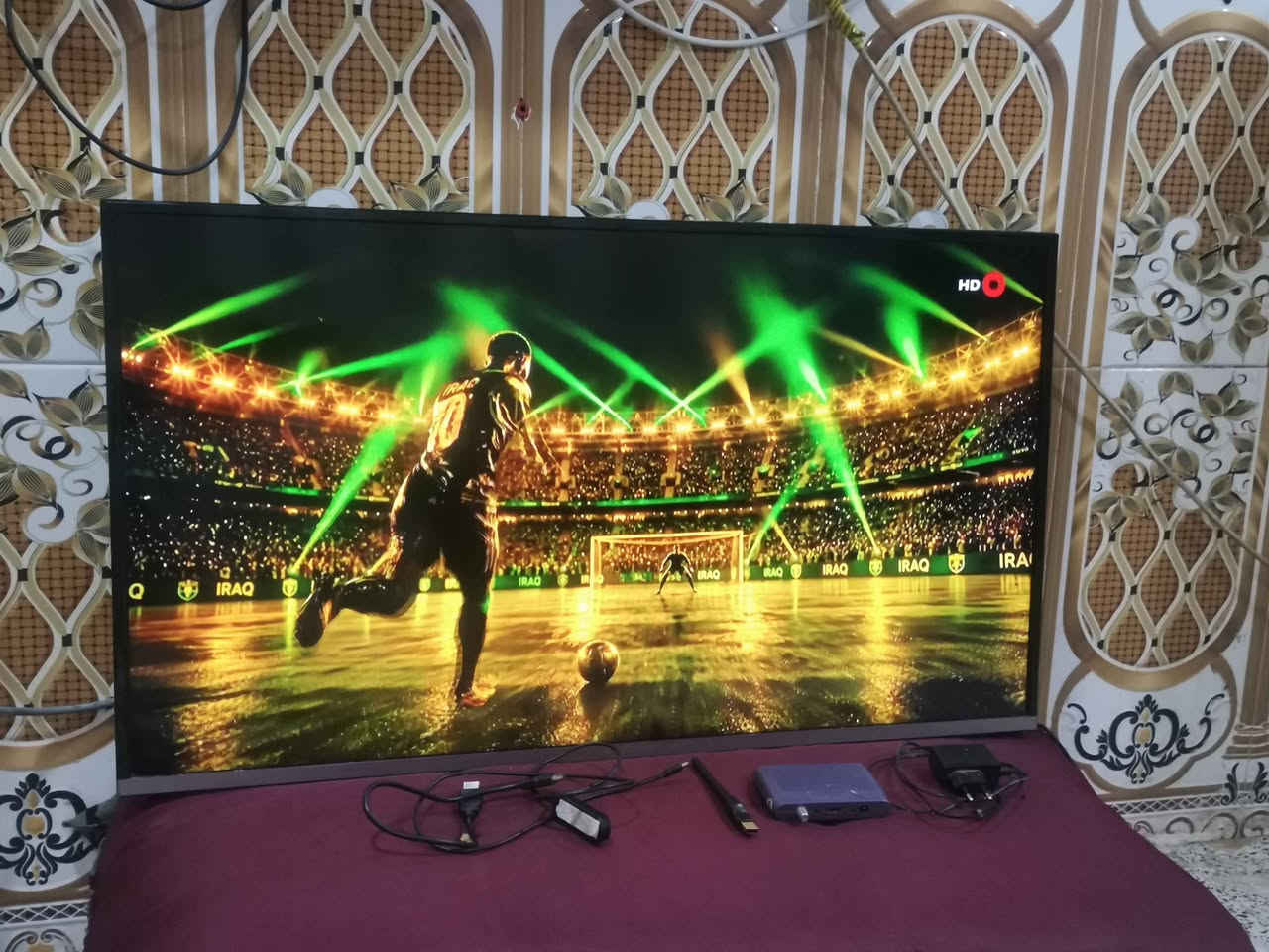 شاشه نوع DEXO حجم 40 نضافه فول دقه عالية الجوده بدون نت وياهه ستلايت ابو النت وبيه 2ريمونان واحدلستلايت واحدلشاشه سعر110مكاني بصرة حيانيه الطاك  *********** البصرة, العراق
