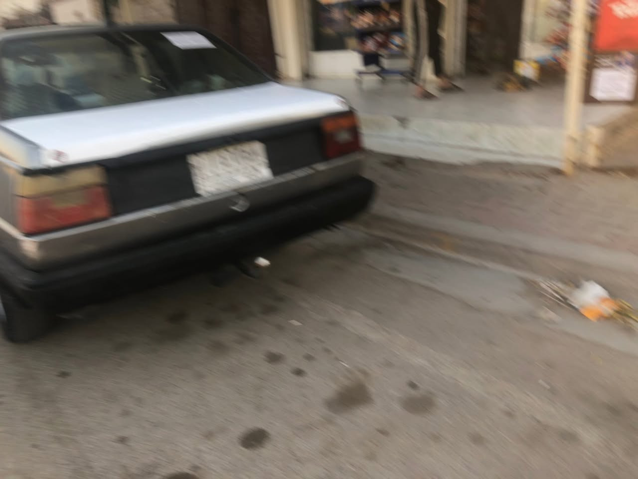 للبيع فولكس واجن جيتا موديل 1989سنويه عاج محرك شرط كير شرط تخم تايرات جديد باتري جديد سياره حلوه مال جناي 
السعر 18بيها مجال بسيط 
مكان السياره كركوك ***********
