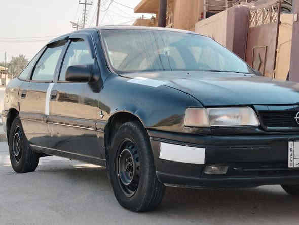 السلام عليكم للبيع اوبل فگتره حجم 20 موديل 93 سنويه لحد 2027 دفتر بانزين موجود كير محرك صدر امامي خلفي جديد تايرات اربعه جديد كهربائيات كلها شغاله تدفئه شغاله السياره جاهزه من كلشي ترهم مراوس حسب القناعه مكاني قضاء الحويجه السعر 35 وبيه مجال  رقم الهاتف ***********
