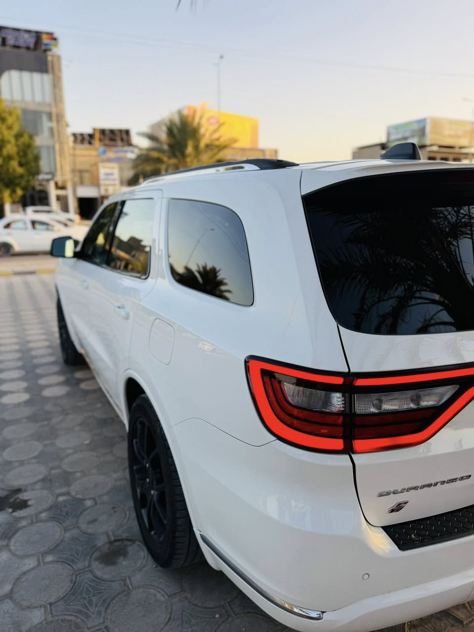 السلام عليكم ورحمة الله وبركاته
دوج دورنكو2022 محرك 6 سلندر GT

رقم اربيل تحويل ثاني يوم 

2.بصمه

حساسات خلفية اصل مع خاصية  

لايت ١٠٠واط اصلي مع حاجب LED . 

مع تحرك المرايات الجانبية عند الرجوع الى الخلف حسب التحكم

السيارة  احدث نظام قيادة بالعالم 

ويل كب حجم20. طخم تايرات حديث 2020  

نظام صوت ٧ سماعات داخل- تحكم ستيرن كامل امامي وخلفي

شاشة دشبول لمس كبيرة  متكاملة الايعازات . وشاشة ٧ انج معلوملت السيارة والعطلات والرسائل

نظام AUX + Bluetooth . نظام ملاحة GBS شاشت تنته كبيره

+ ذاكرة ميموري كارد موضعي + USB 

مانع تزحلق (انزلاق) .

تبريد مركزي 10 قطع

20- الكشنات  جلد  متصل  و تدفئة و تهوية 

1كاميرا خلفية دوارة HD 

إظهار ضغط الهواء في الاطارات. 

حادث جاملغ ايسر باب تبديل نفس لون بنيد بارد شبر 

السعر 230

‎مكان السيارة النجف الأشرف

للاستفسار 

على الرقم 

📞***********

