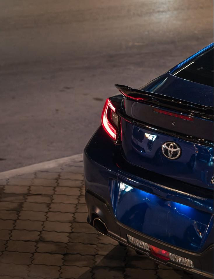 🚗 للبيع Toyota GR86.  
2023
المواصفات:
 • محرك 2.4 لتر بوكسر
 • 228 حصان
 • دفع خلفي
 • قير عادي 6 سرعات
 • شاشة معلومات 8 إنج
‏ • Apple CarPlay / Android Auto
 • أنظمة أمان وثبات متكاملة

حالة السيارة:
 • وارد امريكي
 • حادث مدكر وربع الباب حادث خفيف مصلحهن نفسهن بدون تبديل
 • فحص جاهز
 • لا تحتاج أي مصروف
       . رقم بصره حره بسمي 

السعر: ( $196) قابل للتفاوض ضمن المعقول
او مراوس حسب القناعة
للتواصل: خاص أو اتصال
***********
