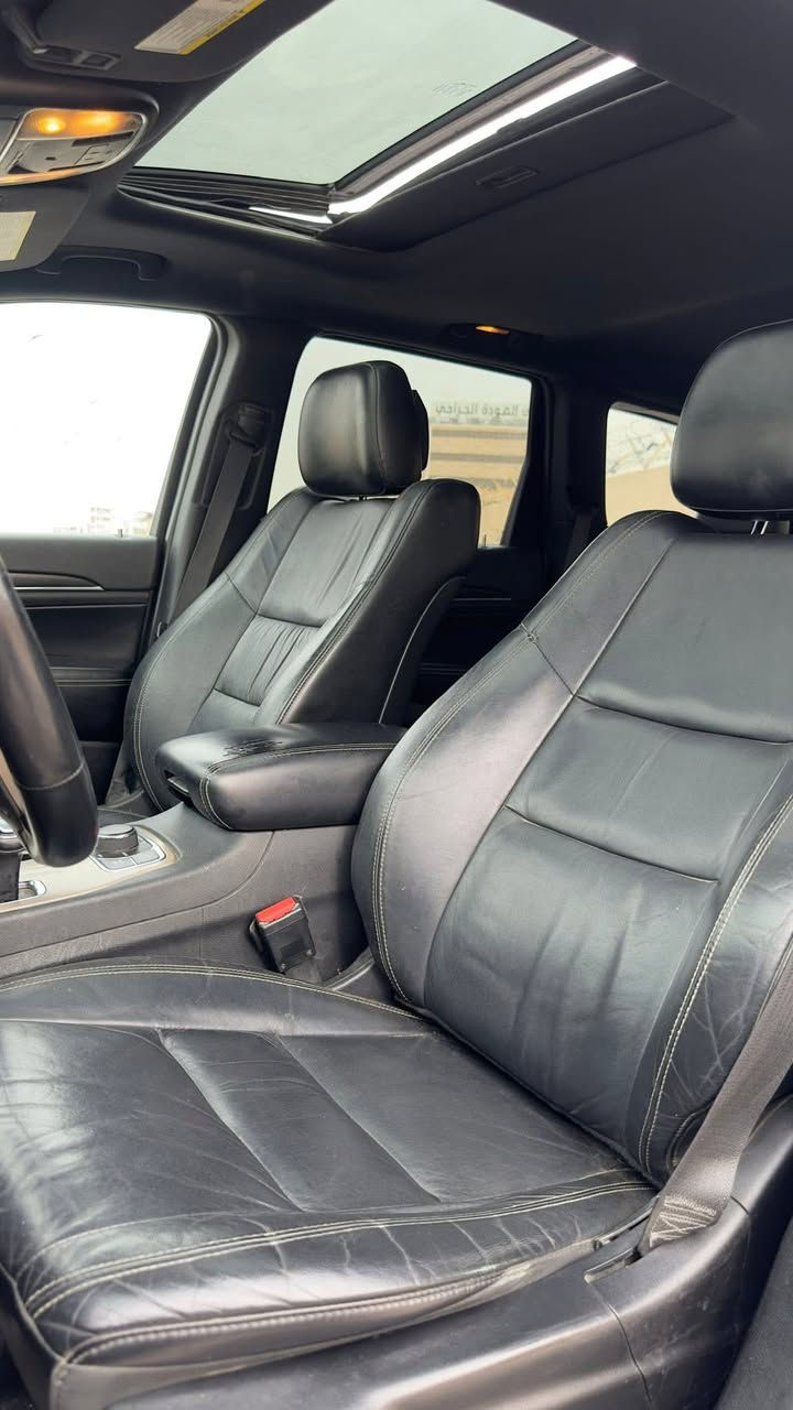 السلام عليكم (ادوات ادوات ادوات )
جيب لاريدو ٢٠١٥ لون اسود دخول جديد 
السياره كفاله كصه وعشائر وانتربول
متوئمه شماليه ارقام وسنويه 
السعر ١١٠ وبيه مجال قليل 
مكان السياره بغداد 
***********
