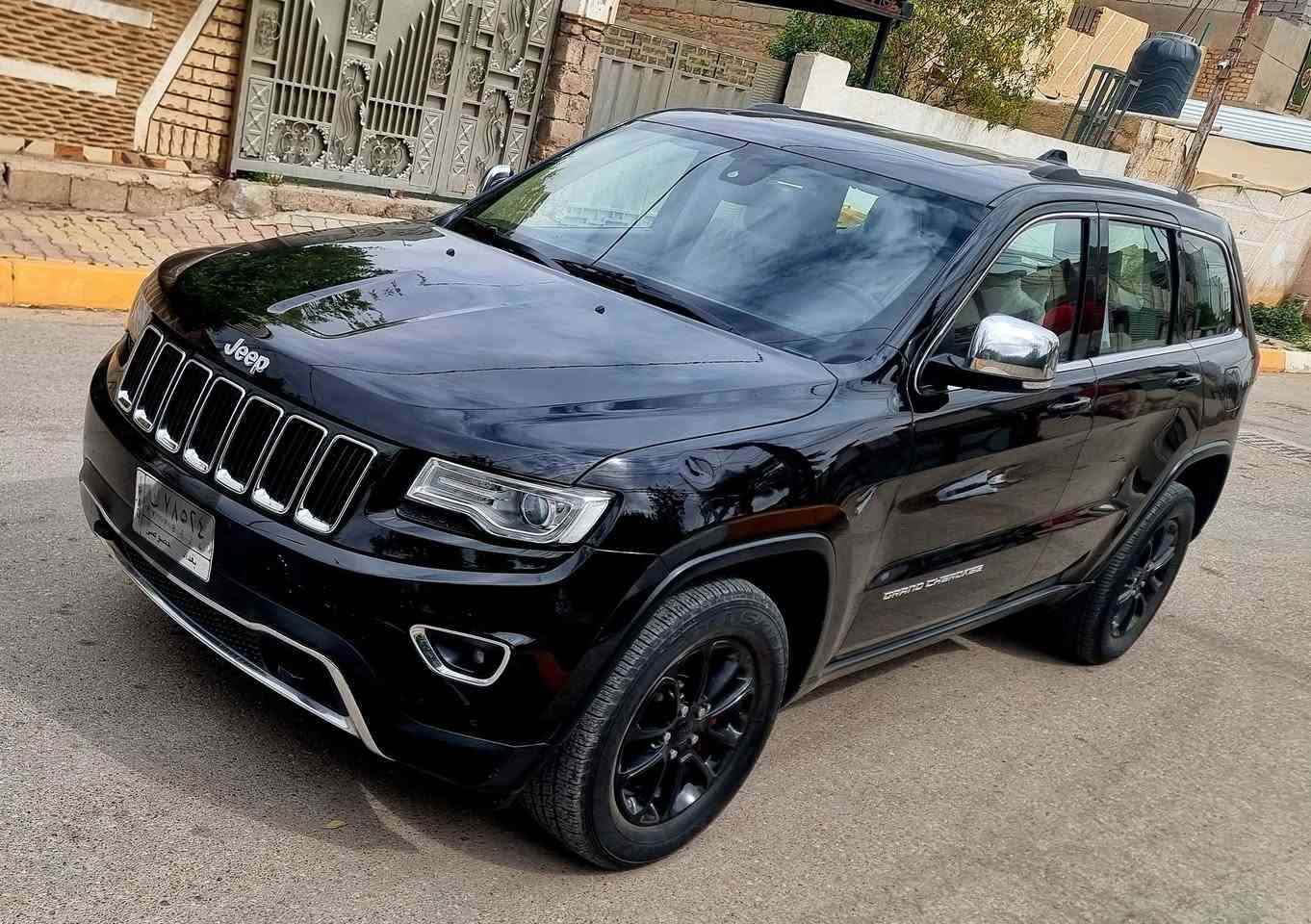 للبيع Jeep Laredo موديل 2015 خليجي — نظيف جداً
🔹 اللون: أسود ⚫
🔹 رقم بغداد
المواصفات:
بصمة تشغيل + بصمة أبواب
فتحة سقف
مقاعد جلد كهرباء
إشارات بالمرايا
تحكمات مقود جهتين
شفتات مقود
شاشة كبيرة
نظام وضعيات قيادة (MUD / SNOW / SAND)
ويل قياس 20
كير أوتوماتيك 8 سرعات (كير طيارة)
منظومة زينون
الممشى:
86,900 ميل قابل للزيادة
ملاحظات:
السيارة نظيفة جداً
استخدام بيت
لا تحتاج أي مصروف وجاهزة للاستخدام
📩 للاستفسار التواصل خاص
#الجميع 
#جيب
#لاردو
#جيب_2015
#سيارات_العراق
#بغداد
#بيع_وشراء_السيارات


**إذا كنت صاحب هذا الإعلان وتريد حذفه لأي سبب، رجاءا أرسل رسالة إلى الدعم الفني**