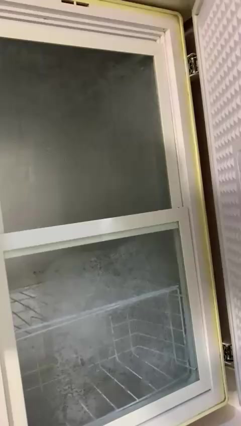 مجمده حجمها كبير مستعمله نظيفه جداً للبيع مكاني بغداد هذا رقمي  *********** للاستفسار عن السعر واتساب
