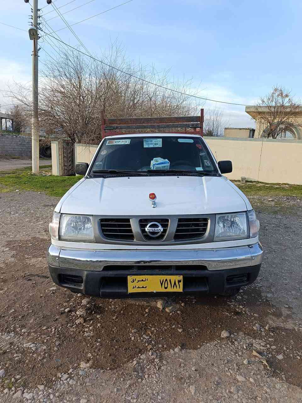 بەناوی خوای گەورە
نیسان 2002
ئارمی پلاستیکی سلێمانی  سەنەوی ئەسڵیشی هەیە
تەبرییدە و پاوەر نیە سووچ کۆنترۆڵە
دووسێ بست بۆیاخی هەیە لەسەر ساقی دەعمی نیە پێشی نەکراوەتۆ چەمەلۆغی شەریکەیە گێڕوو مەکینەو ئەکسل بەشەرت ئاڕمەکەی بکە بەناوی خۆتۆ  
سعر 86 وەرەقەو کەمێک مەعمەلە 
*********** 
هەڵەبجەی تازە
