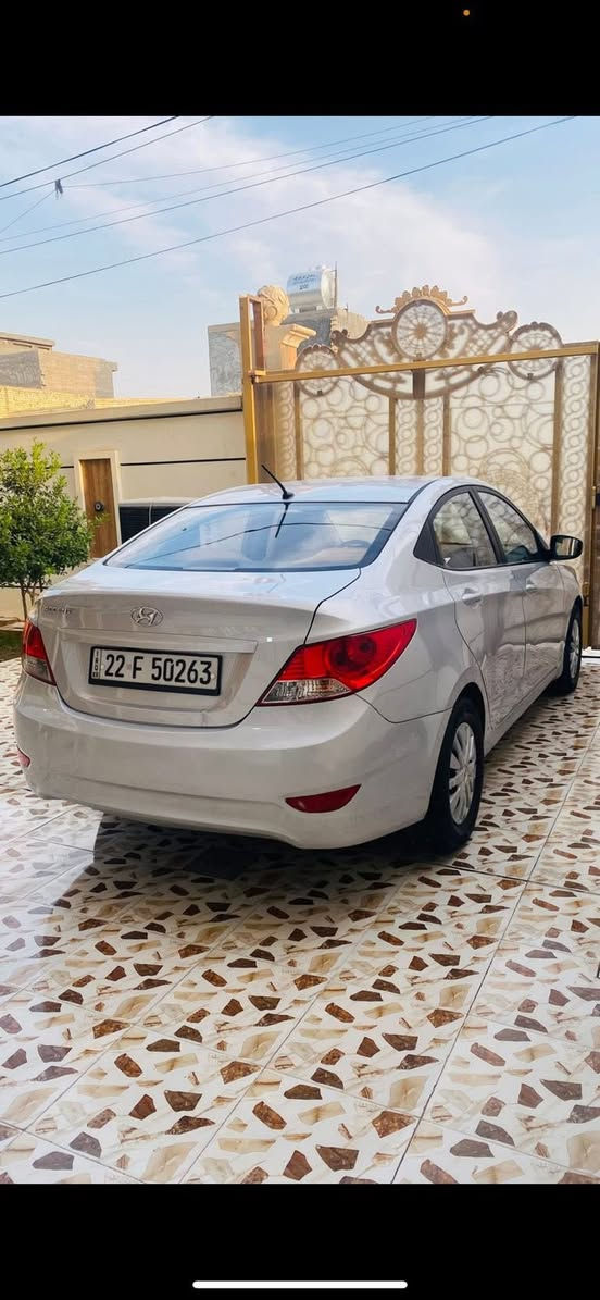 السلام عليكم …

اكسنت خليجي 2017 للبيع شركه العامه مكفول من الصبغ والتبديل عدى شخط بسيط موضح بالمنشور محرك 1400 كير مكينه نظيفات جدا جديده رقم انكليزي سنويه جديده  هزه جديده

السعر 105 وبيهه مجال بسيط 

الاستفسار الاتصال ***********
 مكان السياره بغداد الغزالية
