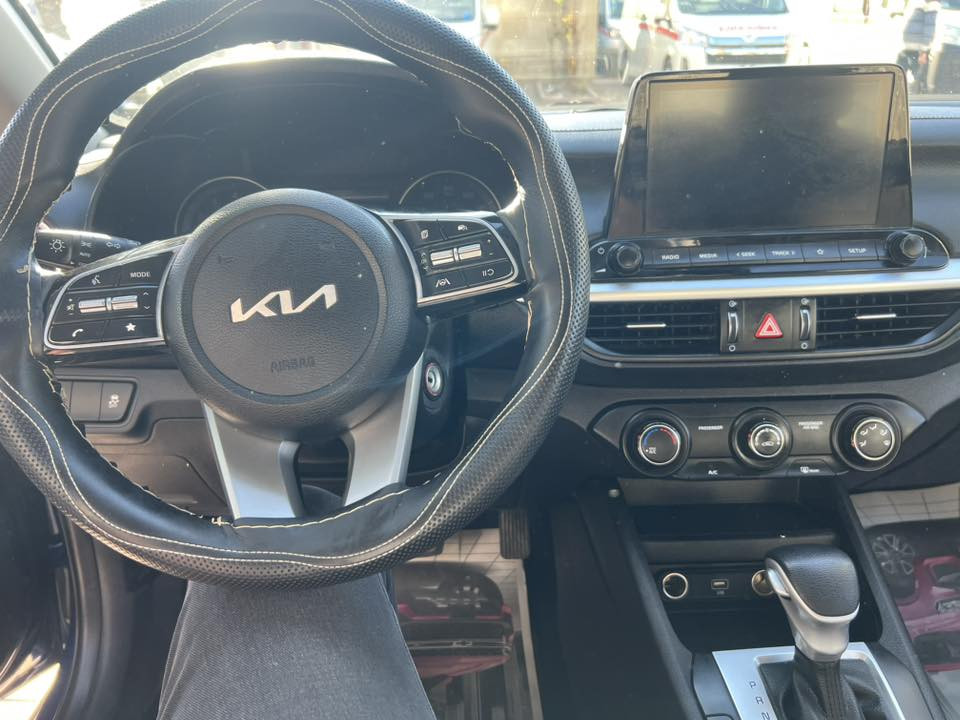 كياء فورتي موديل 23
رقم أربيل عندي وكالة عامه سنويه تنتهي 28
ماشي 58ميل 
تحكم ستيرن جهتين 
كأمره دواره 
شاشه كبير 
شاشة عطلات  
ثلاثة انظمه قيادة 
تدفه تبريد 
وقوف ذاتي 
رادر 
كير ومكينه مكفوله 
حادثة فقط جاملخ ايمن  مبدل بامريكا بدون ايرباك 
مكان السيارة الكاظمية 
 واتساب موجود ***********
147سعر وبيها مجال
