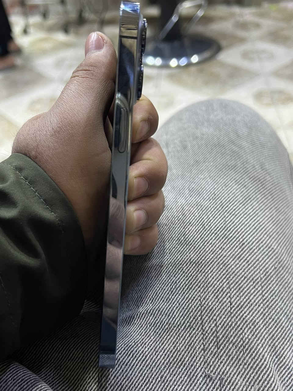 ايفون 13 برو ماكس بطاريه 78 الجهاز بلادي ما مصلح ولا مفتوح الجهاز كدام العين بي فطر بل ضهر الجهاز شرق اوسط مكاني تكريت شارع الاربعين السعر 575 مكلف بل نشر ***********
