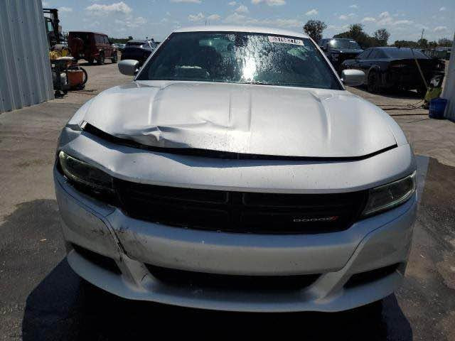 سلام عليكم دوج جارجر 2022 
موصفات SXT 
حادث فقط ربع البونيد صور الحادث مرفقة مع المنشور بدون تبديل فقط ربع بونيد مصلح بدون قطرة دواخل ماشية80 
سعر ٢٢٥ بيها مجال عنوان السيارة كركوك حي الخضراء *********** كركوك, العراق
