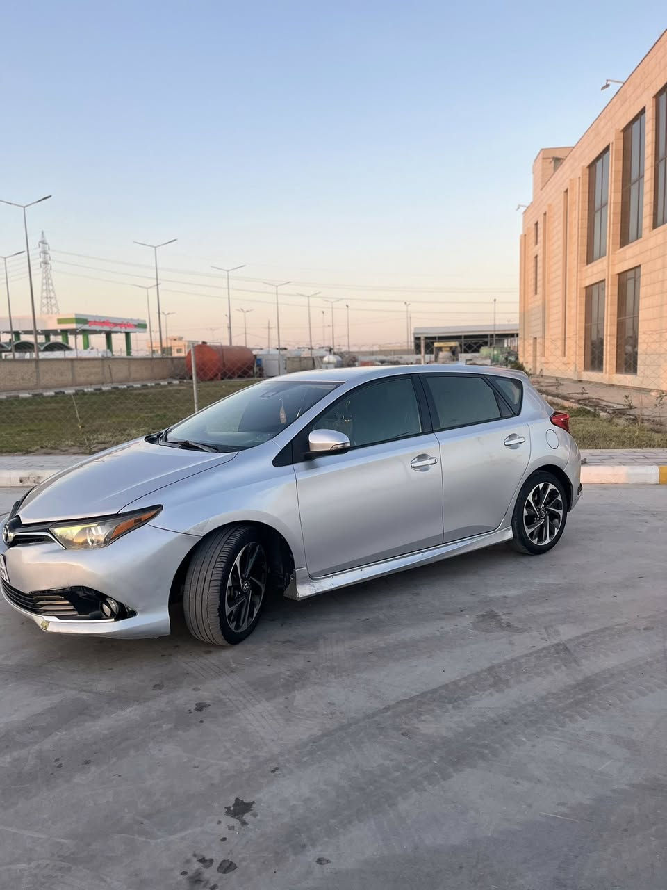 السلام عليكم كورله 2018 وارد امركي حادث دعاميه إماميه فقط تبريد ثلج 🧊 تتفئه نار 🔥 رادار امامي رقم واسط نكليزي مراوس حسب القناعه مكاني واسط السعر 122 وبيهه مجال *********** واني خادم
