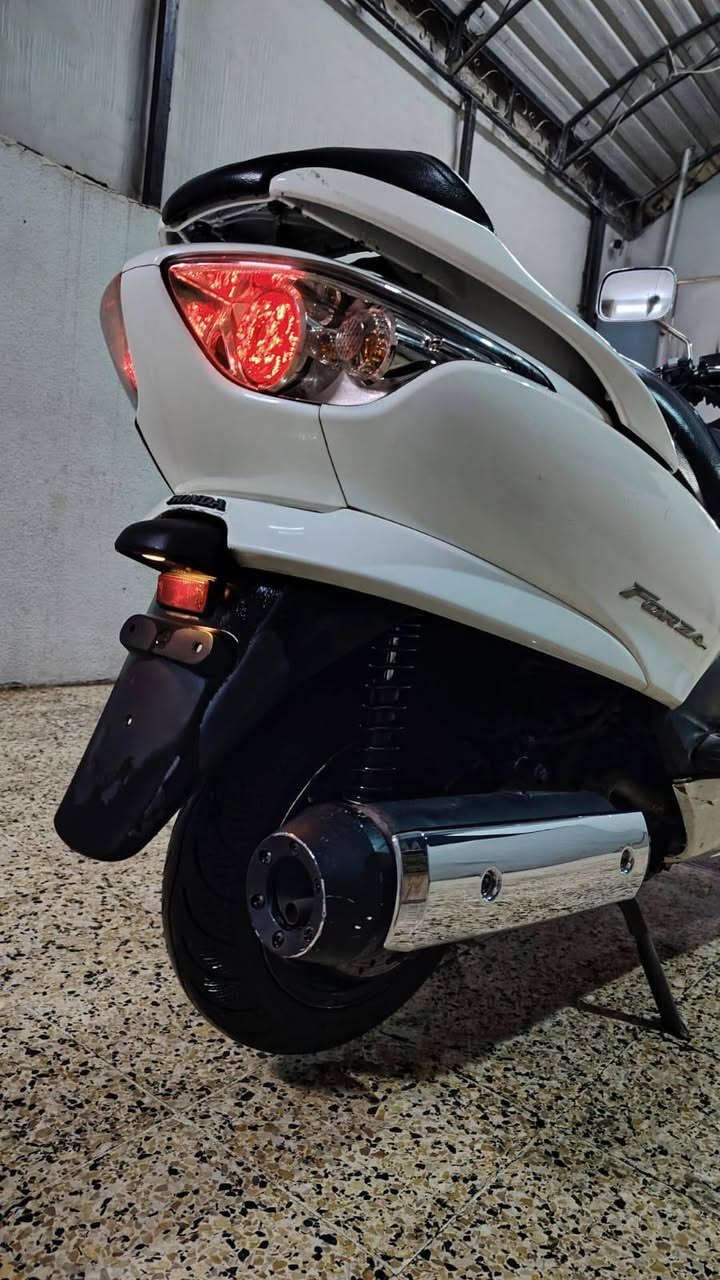 فورزا 08 للبيع مو شراي لاتعبني ▫️
مرقممممممممم انتبه♦️♦️♦️♦️♦️♦️

ماشي 48 الف▫️

مكينة مامفتوحة شرط▫️

الكير ملغي ▫️

اللون ابيض صدفي ▫️

الماطور جديد بس بي مالاحضات بسيطة ▫️

*الدرع الكدام مبدل ▫️

السنوية بأسمي تحويل شرط ▫️ 

الستاند حساس ▫️
كهربائيات شغالة ▫️
بصمة ▫️
كلوب جنطة▫️
السعر خاص ▫️


**إذا كنت صاحب هذا الإعلان وتريد حذفه لأي سبب، رجاءا أرسل رسالة إلى الدعم الفني**